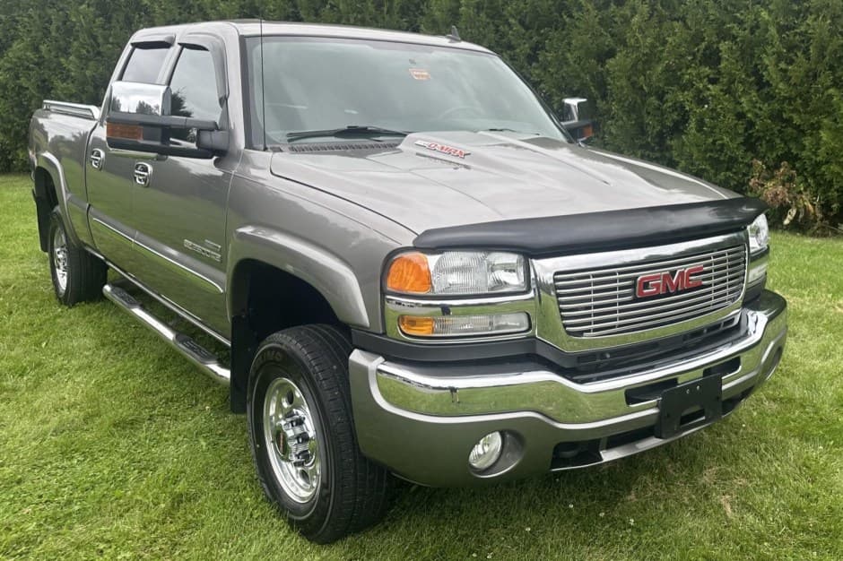 2006 GMC Sierra HD (GMT800 2000-2007) sold for $28,000