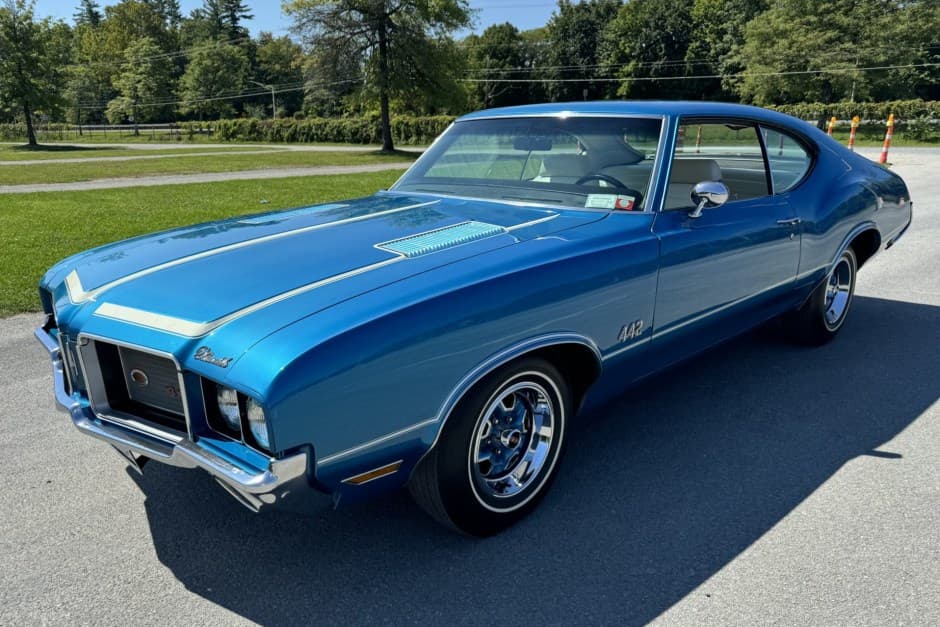 1972 Oldsmobile 442 sold for $37,700