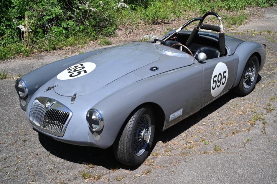1960 MG MGA sold for $21,005