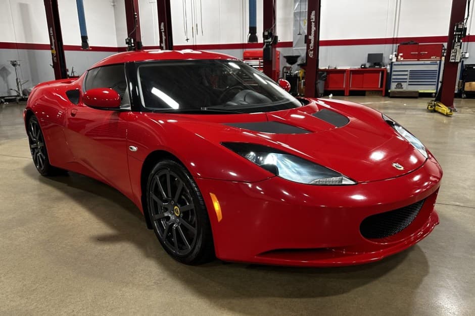 2010 Lotus Evora sold for $51,000