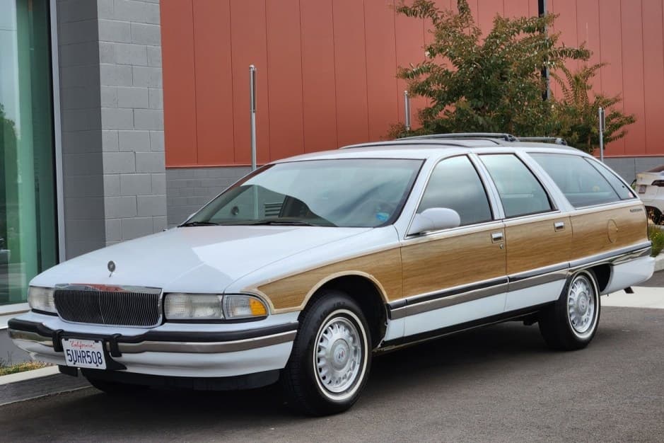 1996 Buick Roadmaster sold for $12,500