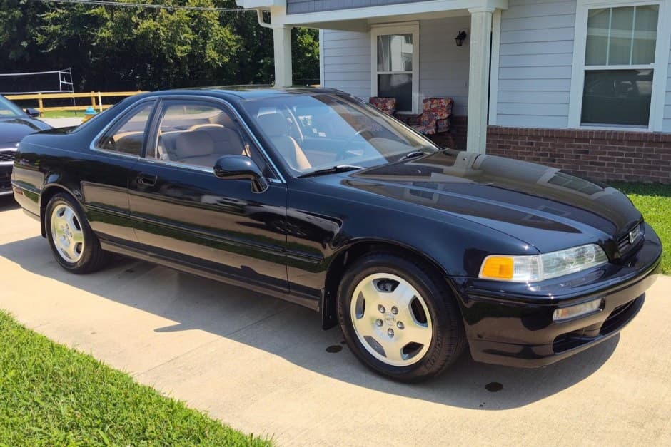 1995 Acura Legend sold for $6,350