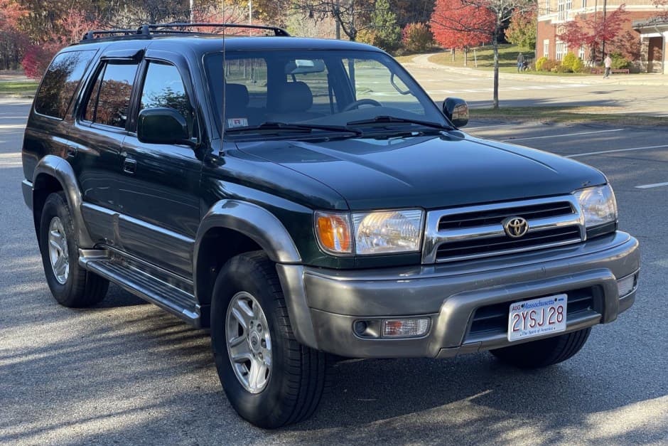 2000 Toyota 4Runner (N180) sold for $9,500
