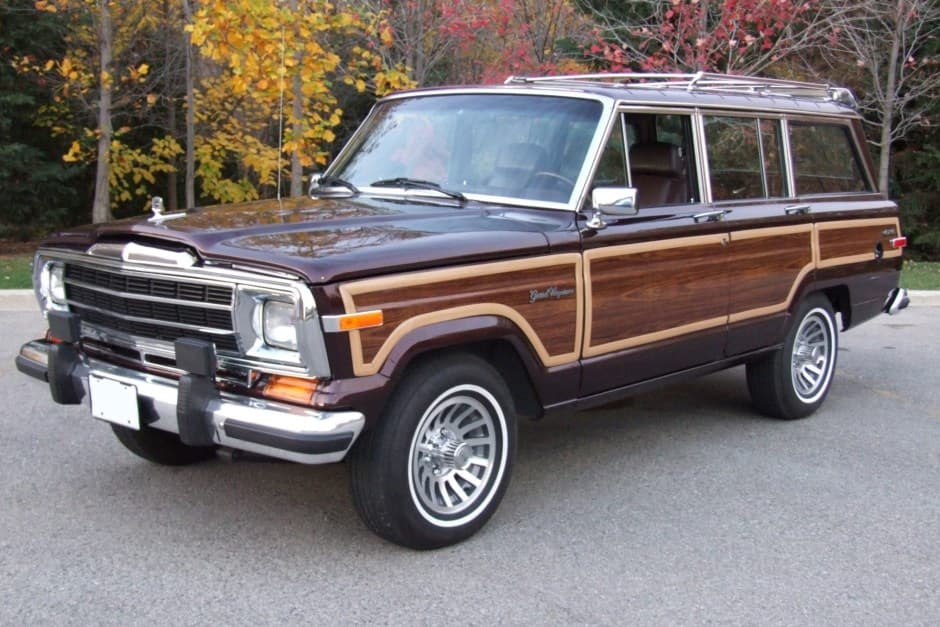 1991 Jeep SJ Grand Wagoneer sold for $35,500