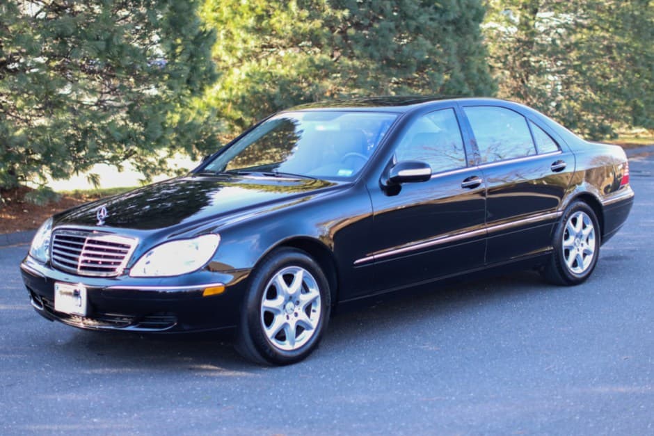 2004 Mercedes-Benz W220 S-Class sold for $13,750
