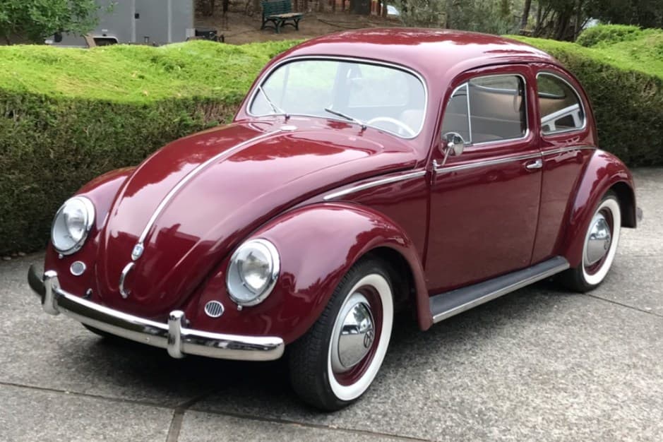 1955 Volkswagen Beetle (Oval Window) sold for $46,000