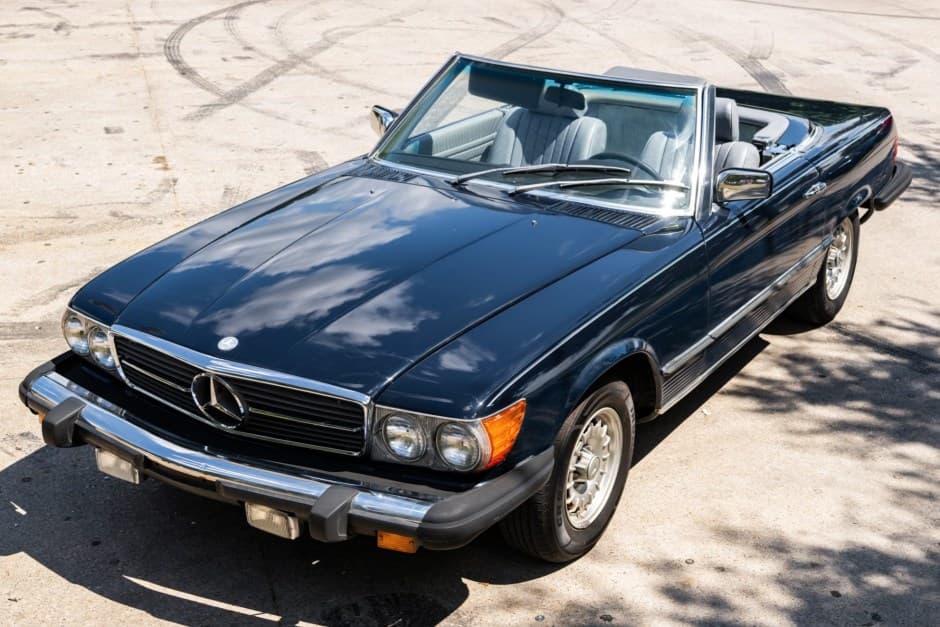 1982 Mercedes-Benz R107 SL sold for $5,400
