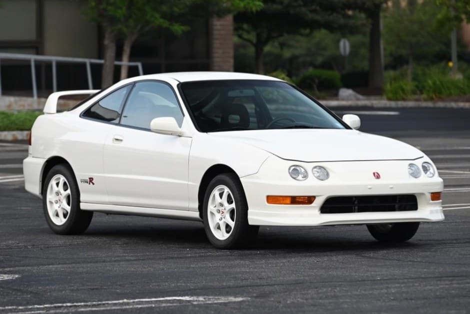 1998 Acura Integra Type R sold for $28,500