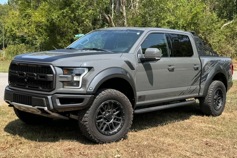 2018 Ford F-150 Raptor sold for $32,500