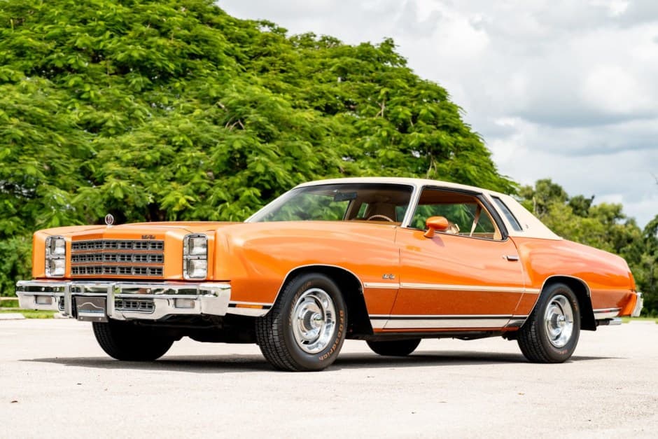 1977 Chevrolet Monte Carlo sold for $13,750