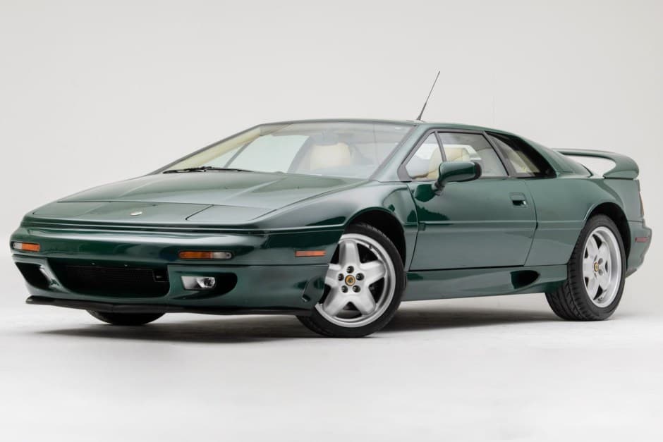 1995 Lotus Esprit sold for $44,500