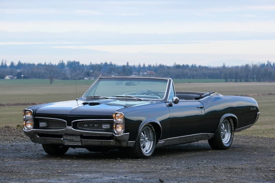 1967 Pontiac Tempest / LeMans sold for $30,500