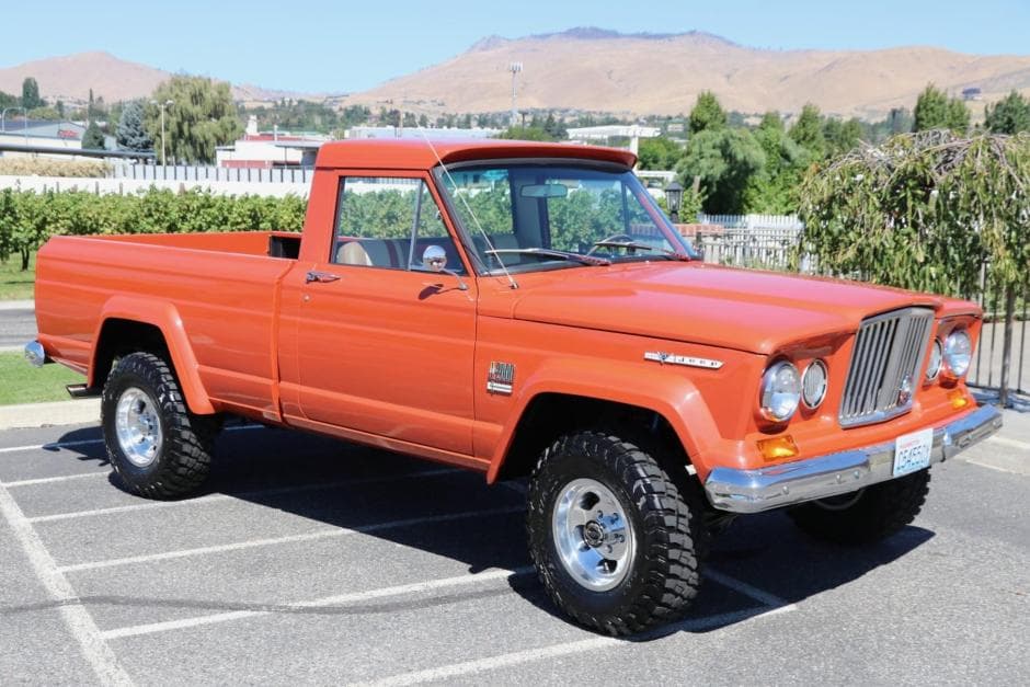 1967 Jeep Pickup sold for $39,000