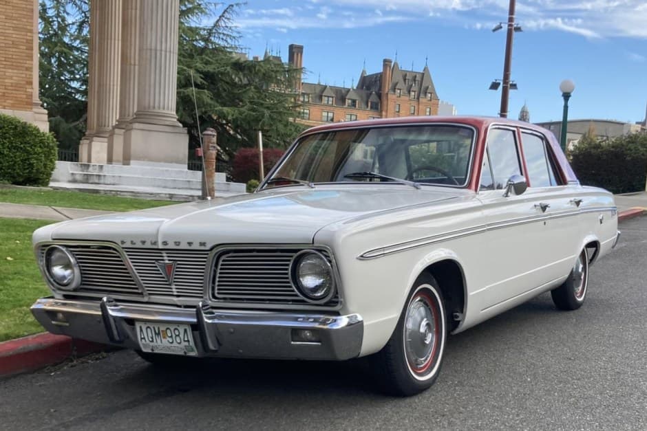 1966 Plymouth Valiant sold for $4,550