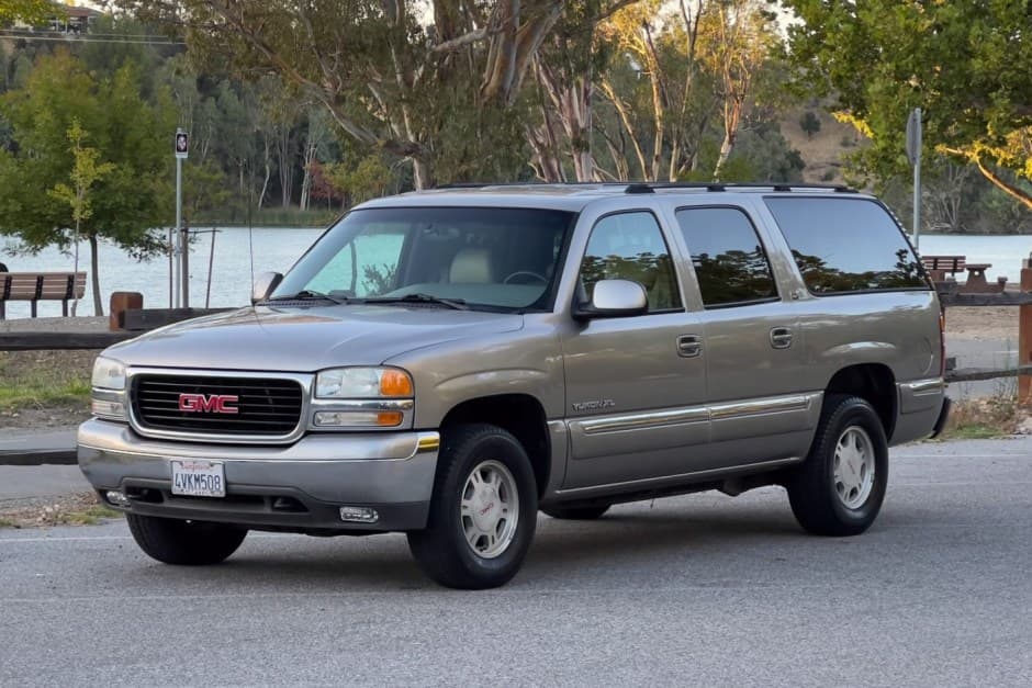 2001 GMC Yukon GMT800 sold for $13,000