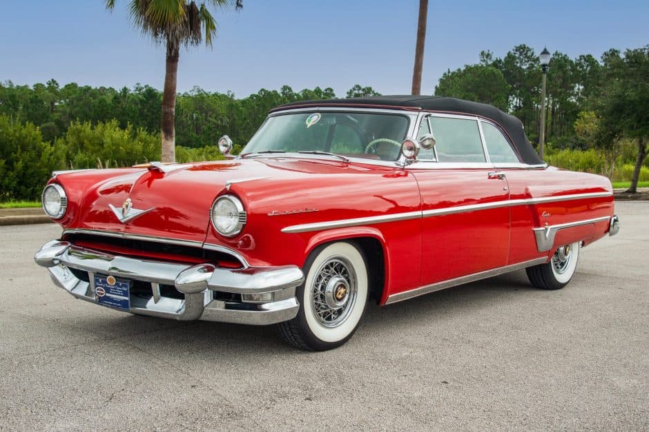 1954 Lincoln Capri sold for $29,250