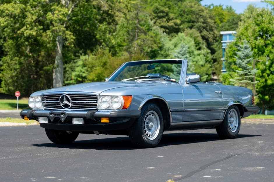 1985 Mercedes-Benz R107 SL sold for $25,000