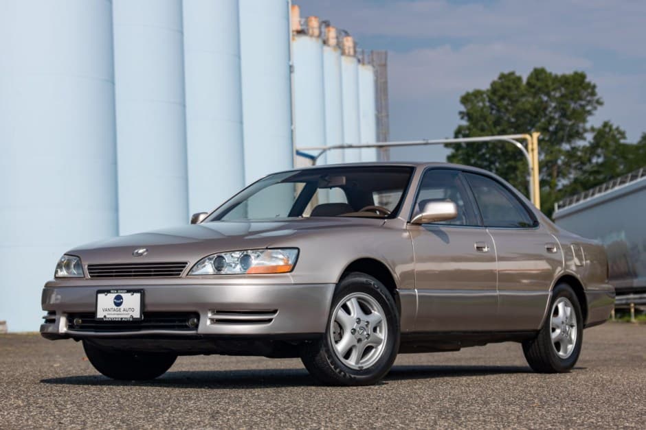 1994 Lexus ES sold for $6,800