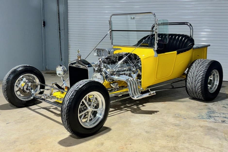 0 Ford Hot Rod sold for $30,000
