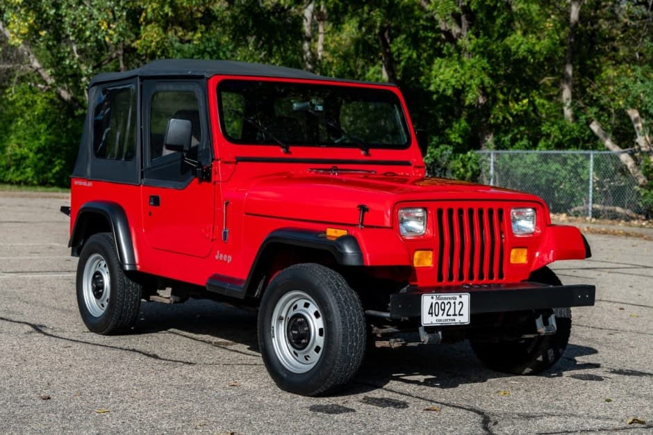 1995 Jeep Wrangler YJ (1987-1995) sold for $15,500