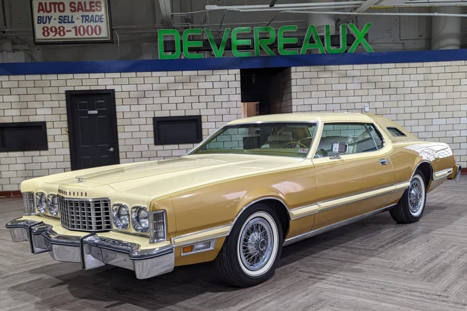 1976 Ford Thunderbird (1972-1976) sold for $34,000