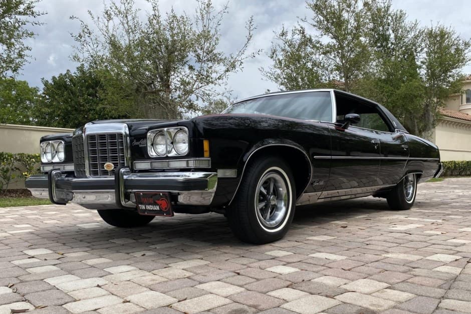 1974 Pontiac Grand Ville sold for $15,250