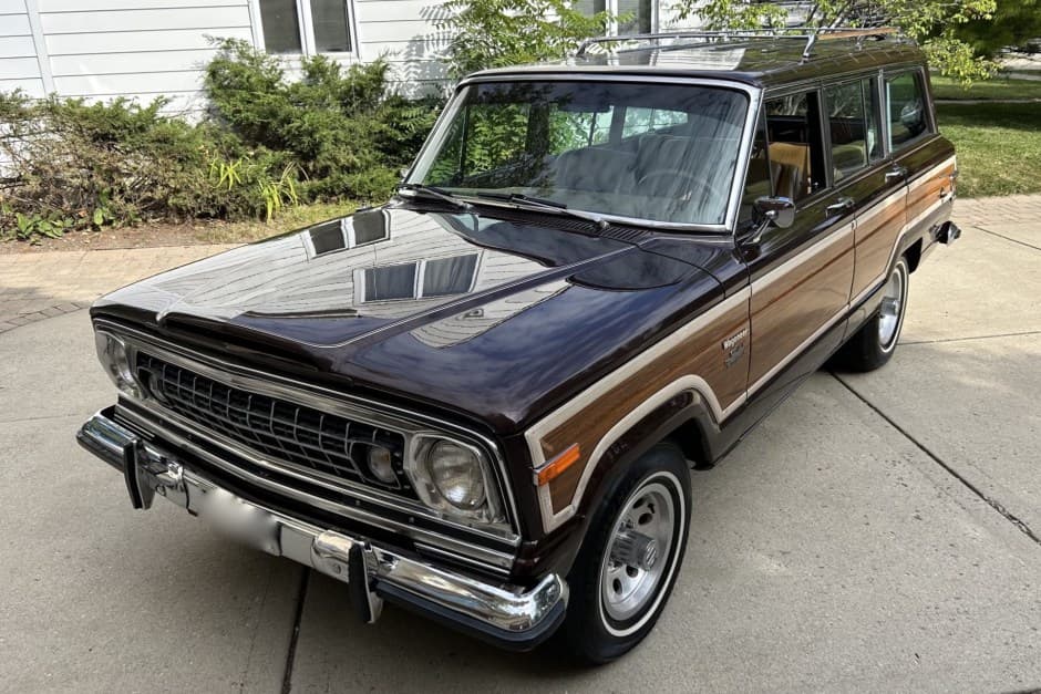 1978 Jeep SJ Wagoneer sold for $29,500
