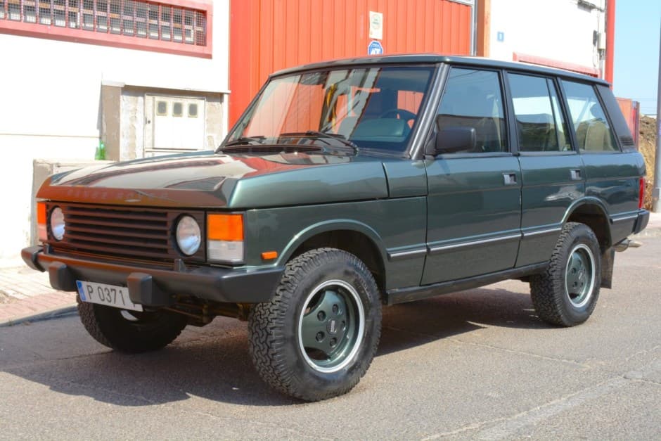 1995 Land Rover Range Rover Classic sold for $17,500