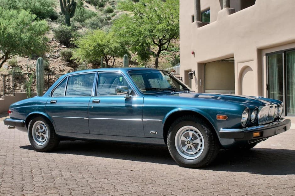 1986 Jaguar XJ Series 3 (1980-1992) sold for $28,000