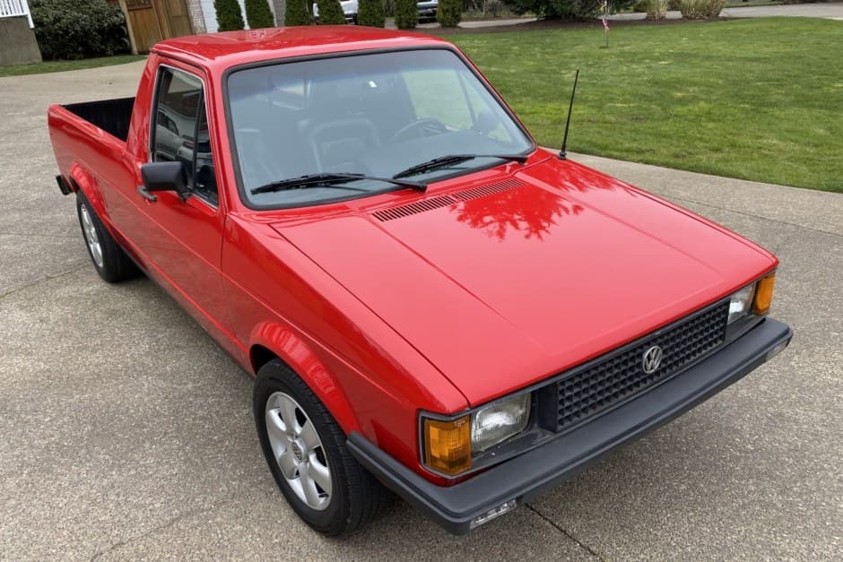 1982 Volkswagen Caddy & Rabbit Pickup sold for $16,300
