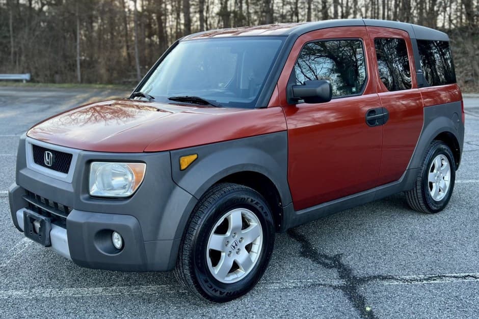 2003 Honda Element sold for $10,300