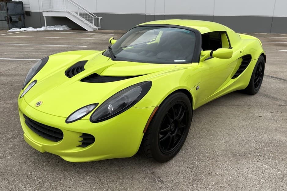 2005 Lotus Elise sold for $44,444