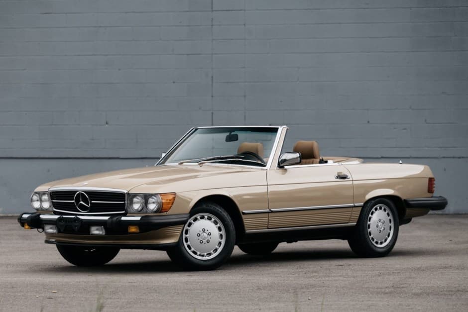 1988 Mercedes-Benz R107 SL sold for $40,000