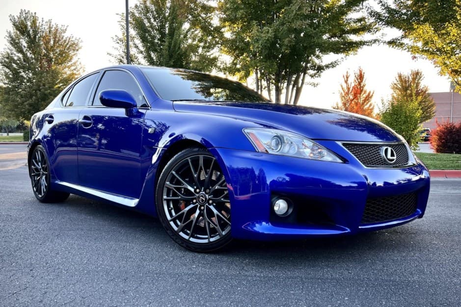 2010 Lexus IS sold for $30,500