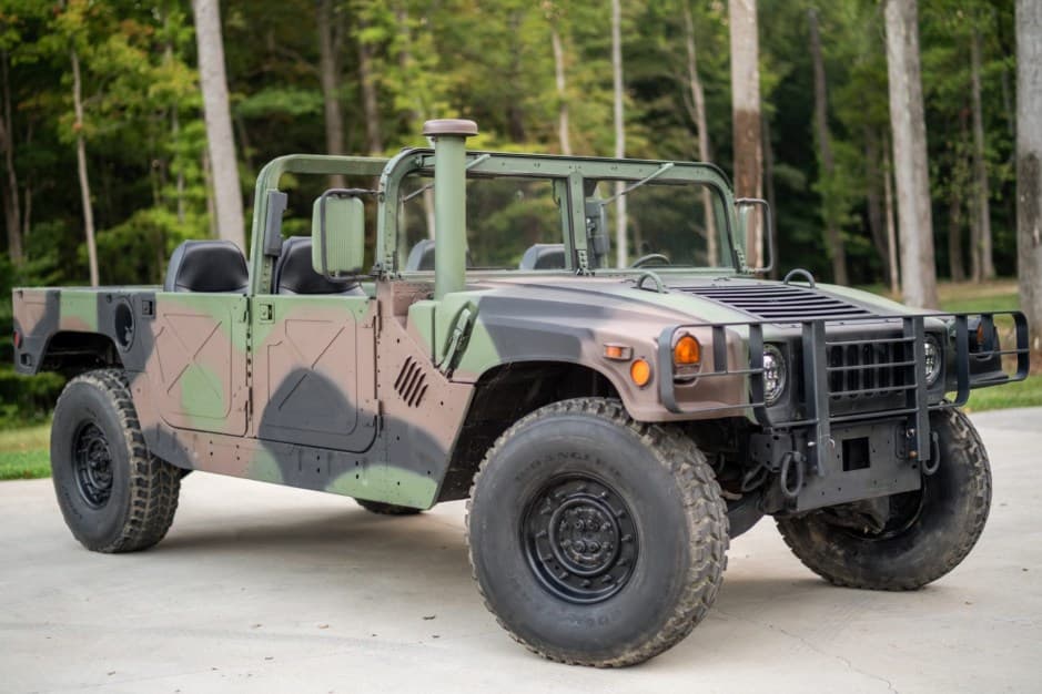 1999 Hummer HMMWV/Humvee sold for $31,777