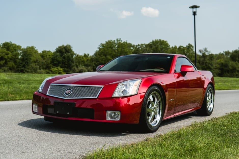 2005 Cadillac XLR sold for $23,000
