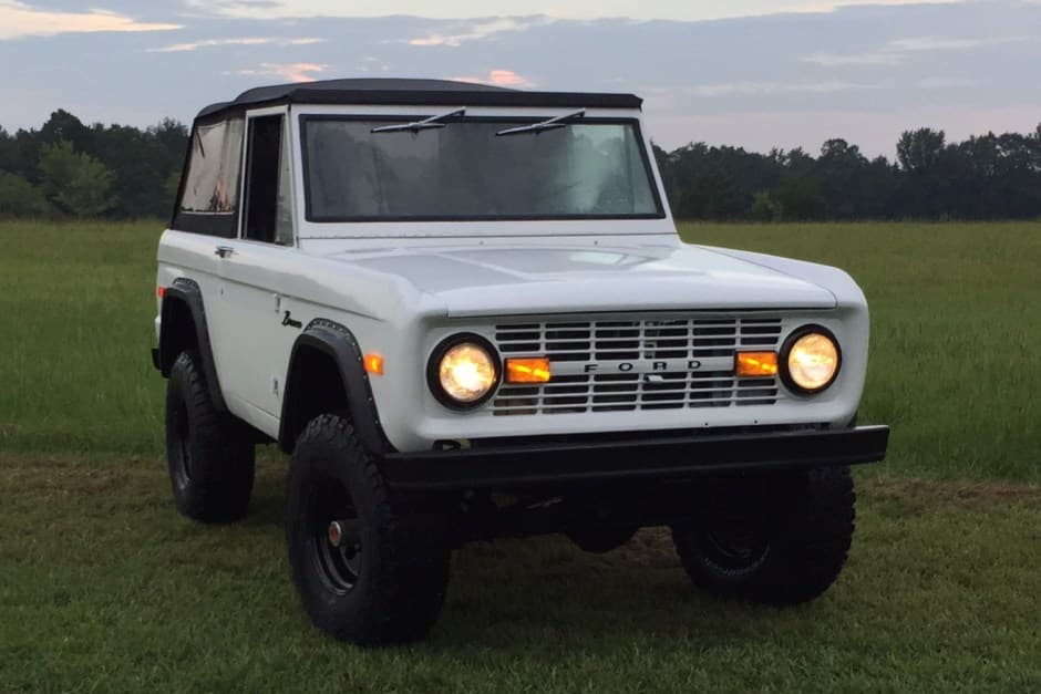 1972 Ford Bronco U13/U14/U15 1966-1977 sold for $32,000