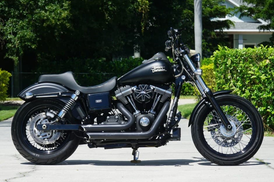 2016 Harley-Davidson Dyna sold for $10,000