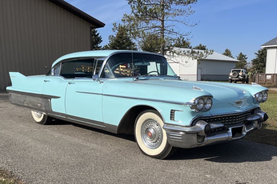1958 Cadillac Sixty Special sold for $32,500
