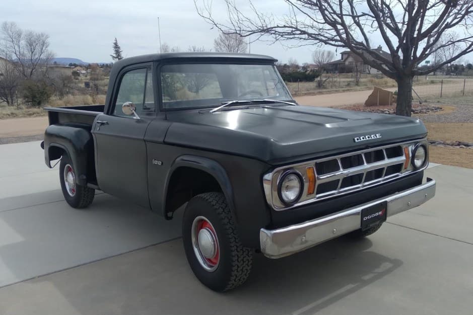 1969 Dodge D-Series (1965-1971) sold for $12,800