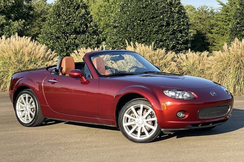 2007 Mazda NC MX-5 Miata sold for $16,650