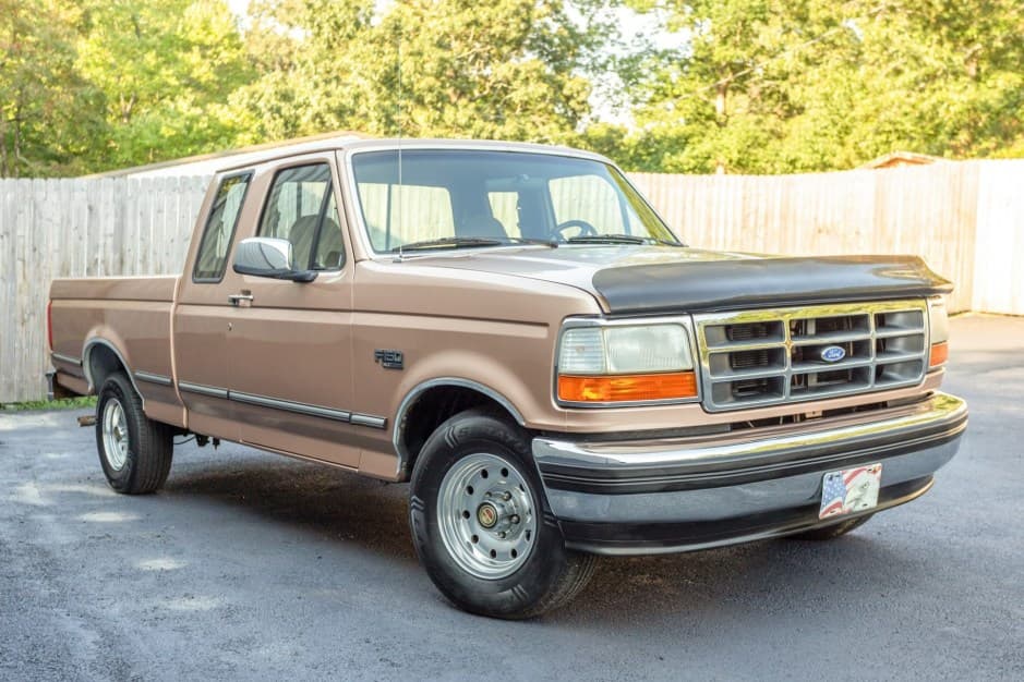 1994 Ford F-Series 1992-1997 sold for $7,000