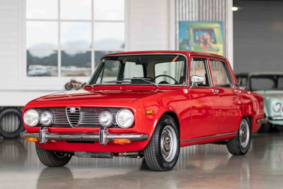 1970 Alfa Romeo 105 Series Sedan sold for $37,000