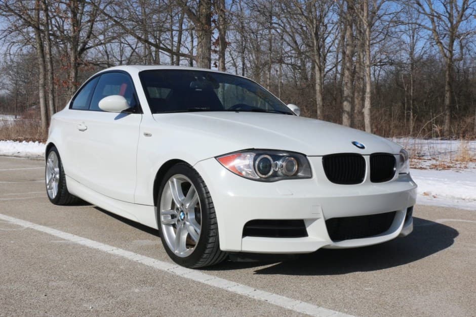 2009 BMW E82/E88 1-Series sold for $18,859