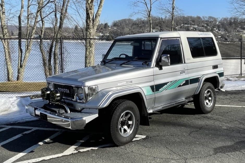 1986 Toyota Land Cruiser 70-Series sold for $17,100