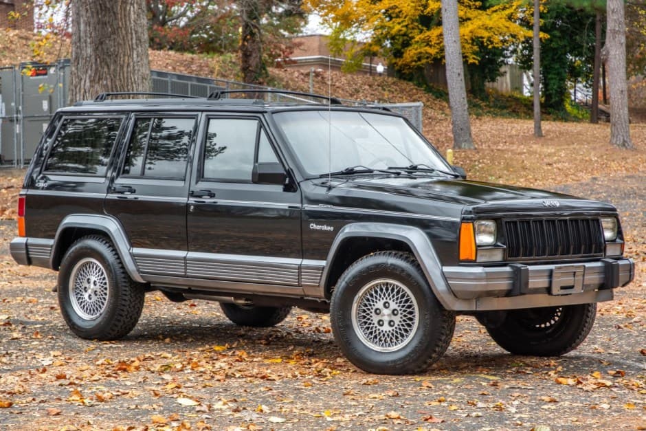 1996 Jeep XJ Cherokee sold for $10,500