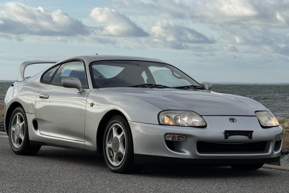 1995 Toyota Supra A80 (1993-2002) sold for $25,750