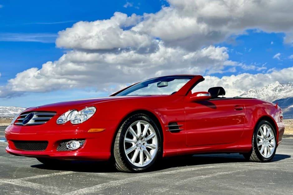 2007 Mercedes-Benz R230 SL sold for $35,250