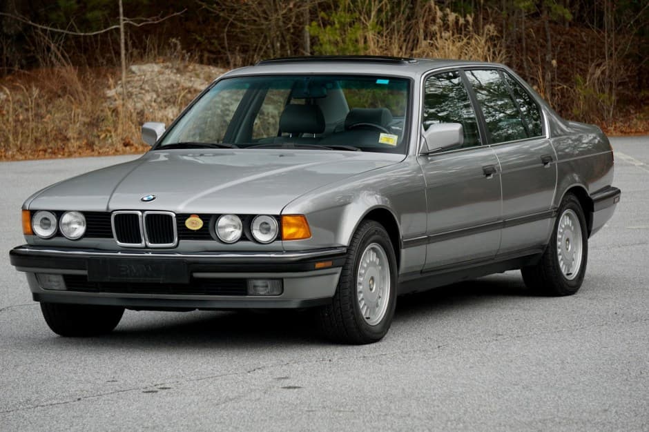 1989 BMW E32 7-Series sold for $19,950
