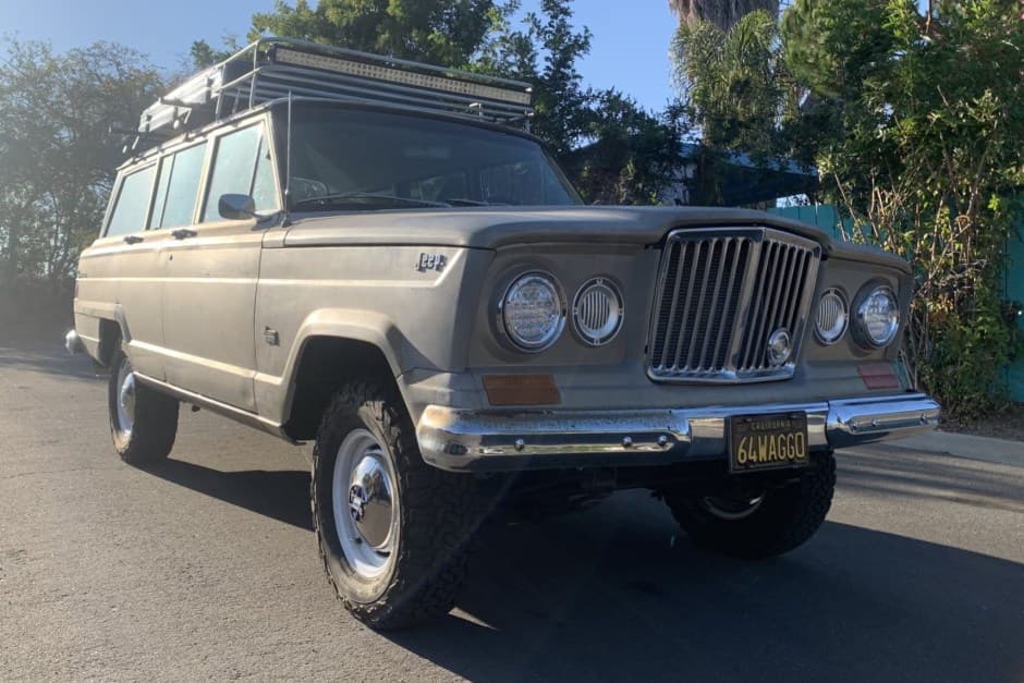 1964 Jeep SJ Wagoneer sold for $20,500